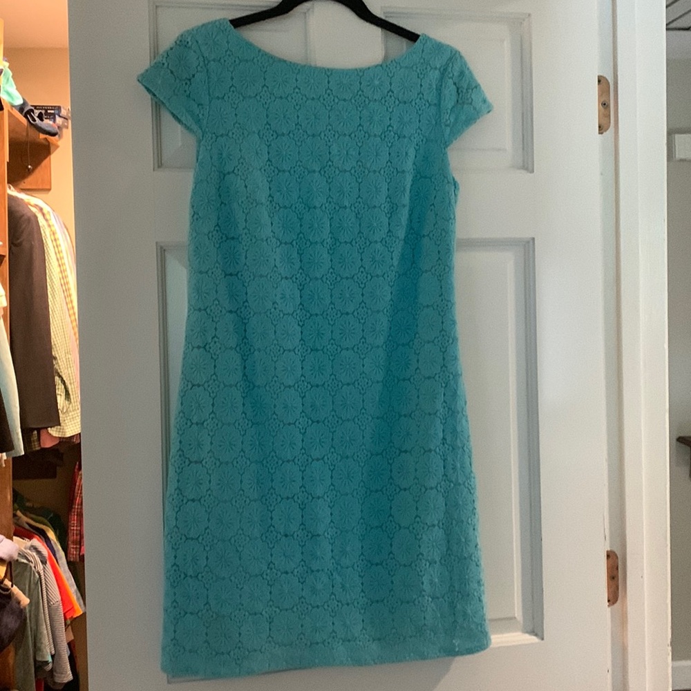 EUC light blue lace cocktail dress by Lilly Pulitzer
